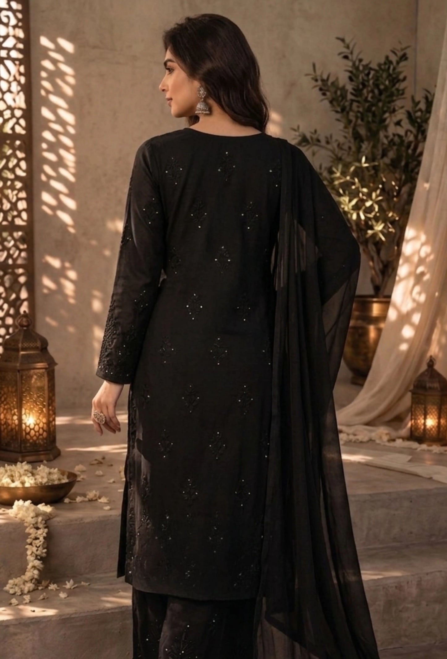 Naqsh Kaamdani Chikankari Hand Embroidered Kurta Set - Black